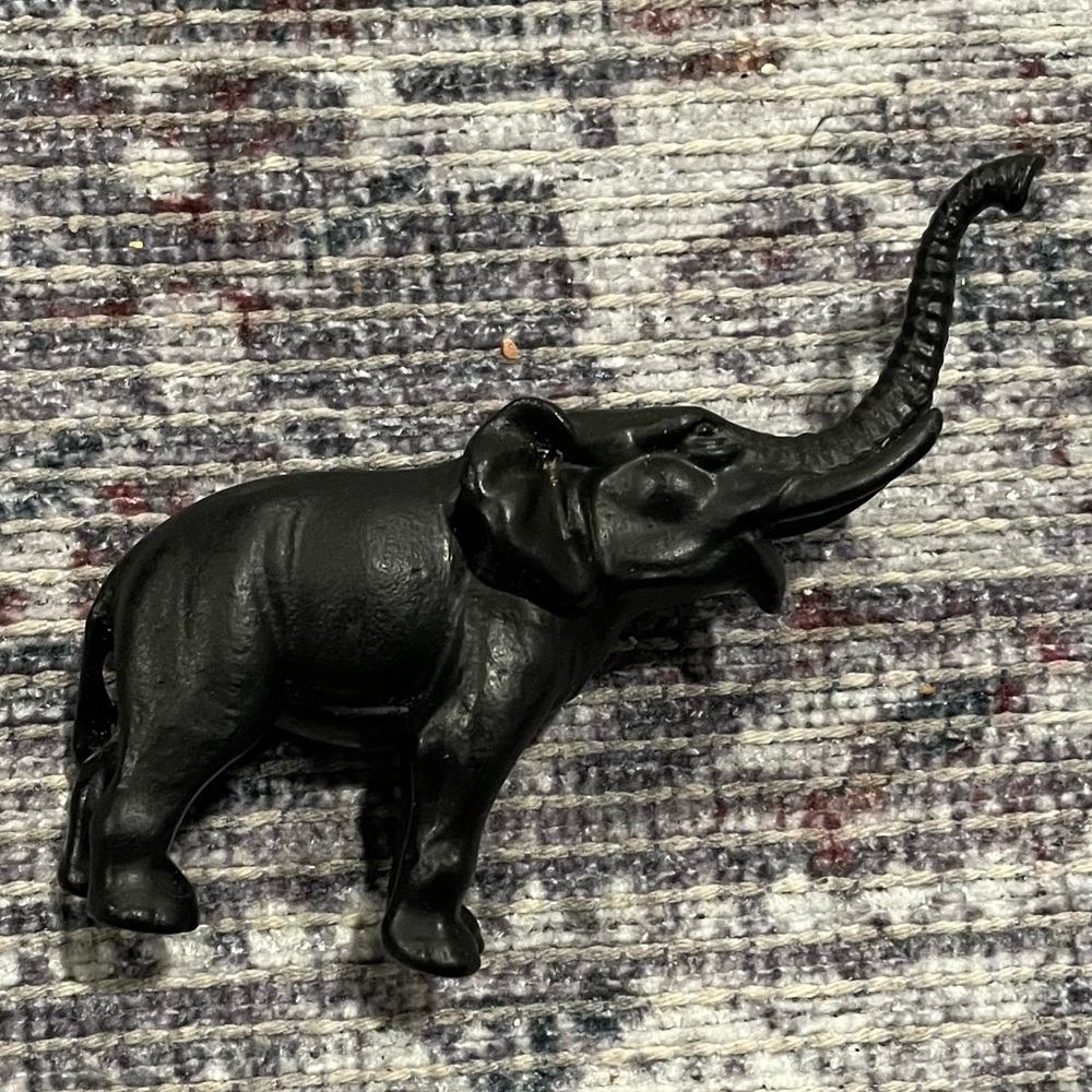 Cast iron elephant